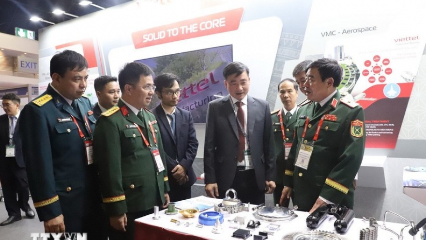 Vietnam showcases high-tech products at defence & security 2025 in Thailand